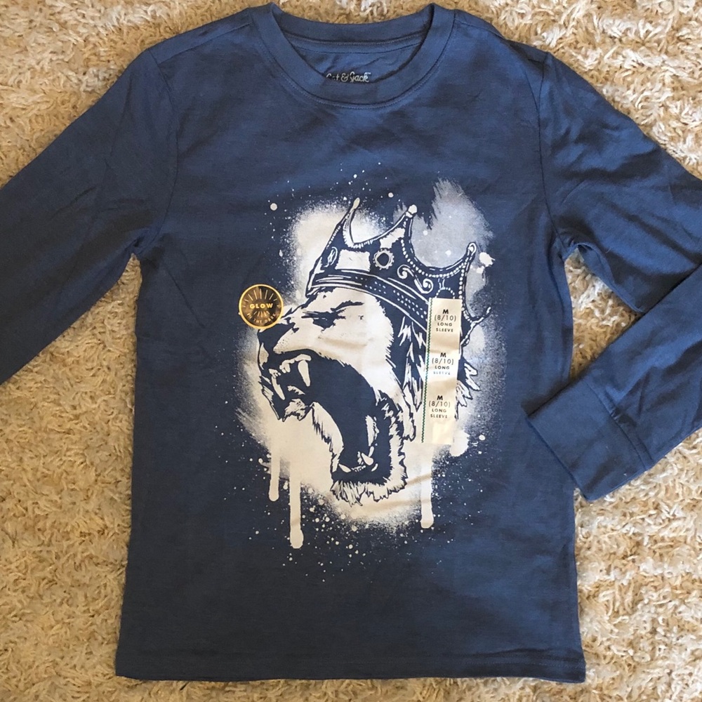NEW Glow in the Dark Lion tee! NEW! 🦁 👑 ❤️